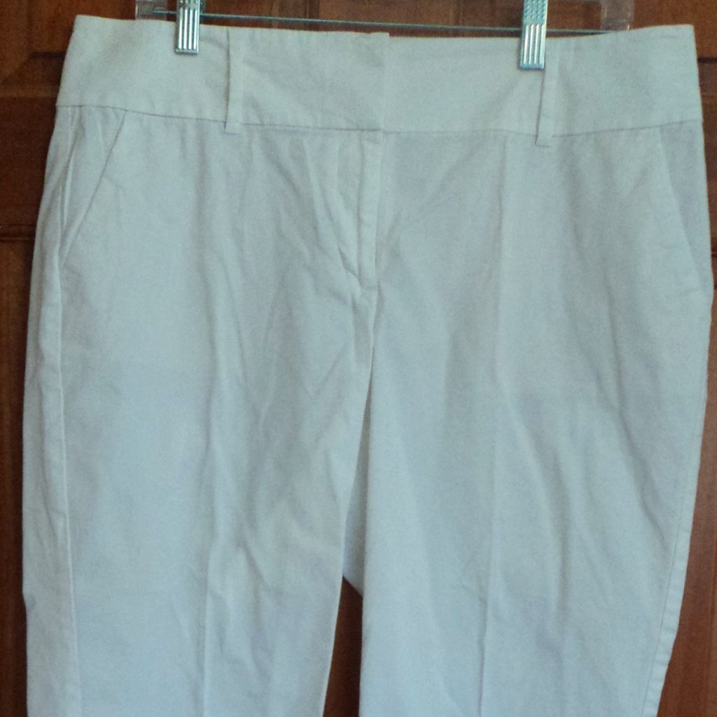 Ann Taylor White Ankle/Crop Pants